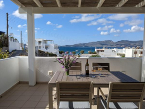 Comfortable 2-bedroom Apartment with balcony & port view